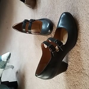 Black heels